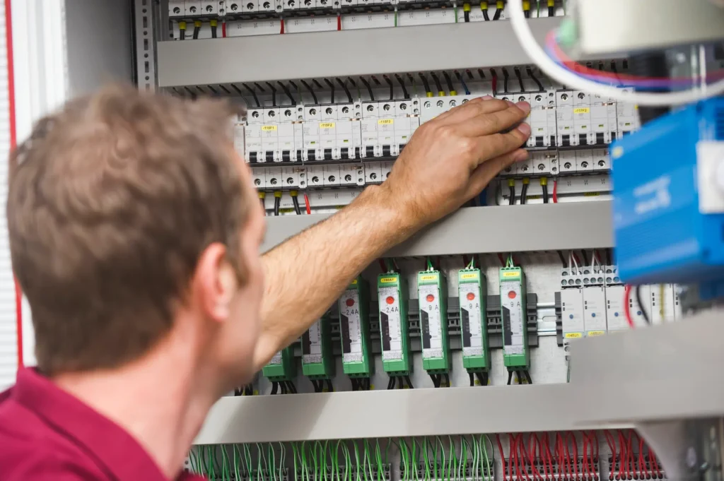 Elektroinstallationen in Köln - Elektrodienst Bergfelder